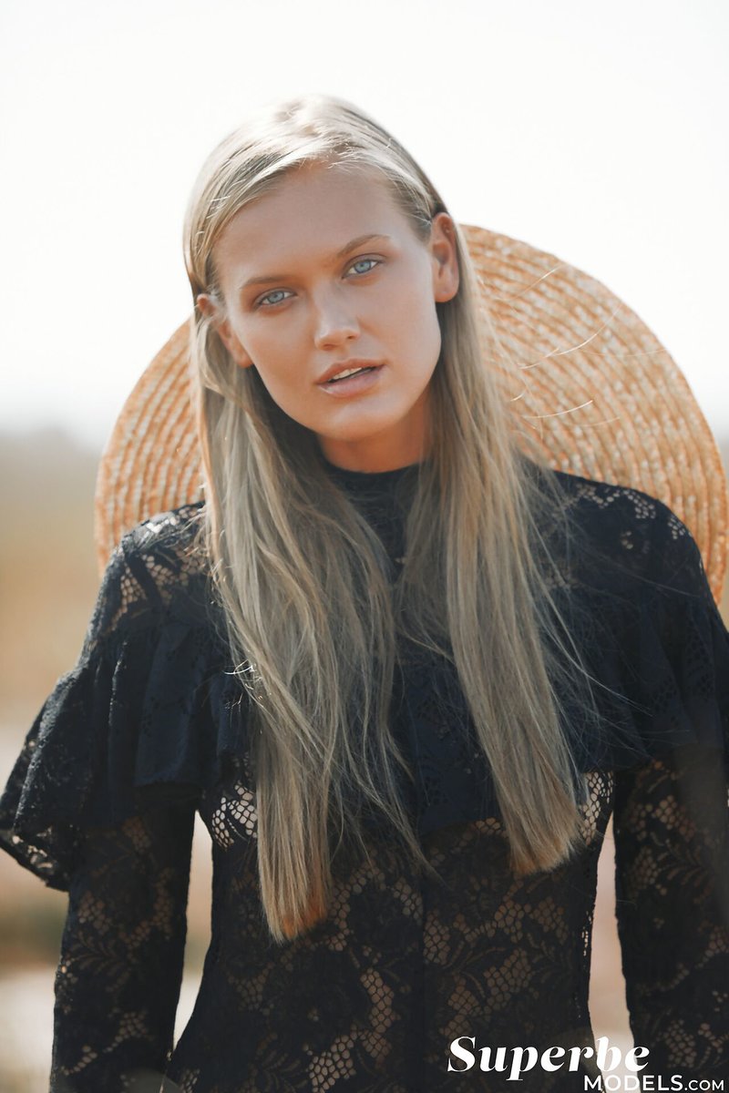 Елизавета, 22